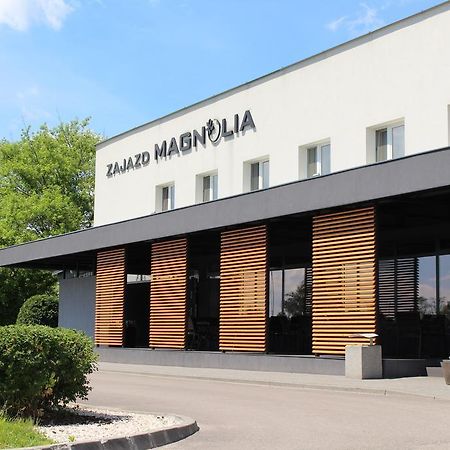 Zajazd Magnolia-Airport Modlin Pomiechowek Exterior photo